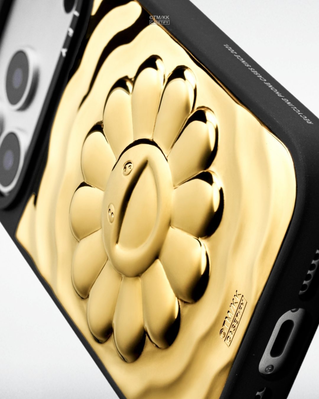 村上隆 X CASETiFY再掀潮流藝術熱！FLOWERS BLOOM系列限量行李箱10月10日登場 (12)