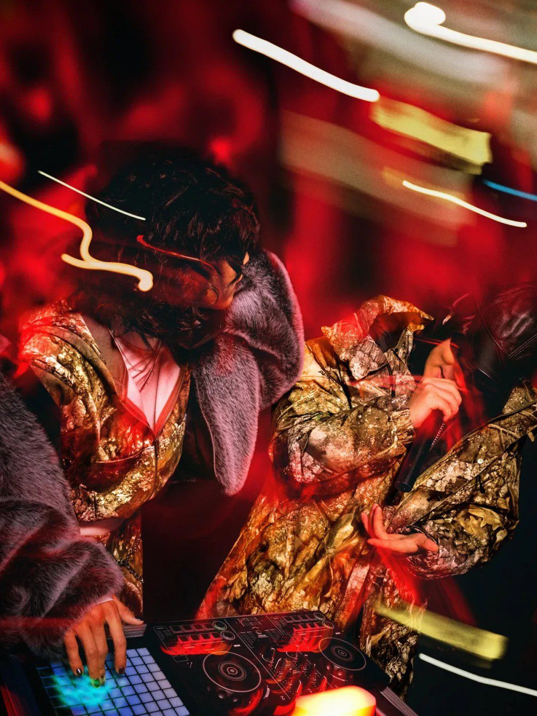 王嘉爾演繹JORDAN BRAND冬季系列｜樹枝迷彩與Trunner OS重塑街頭自由態度 (6)