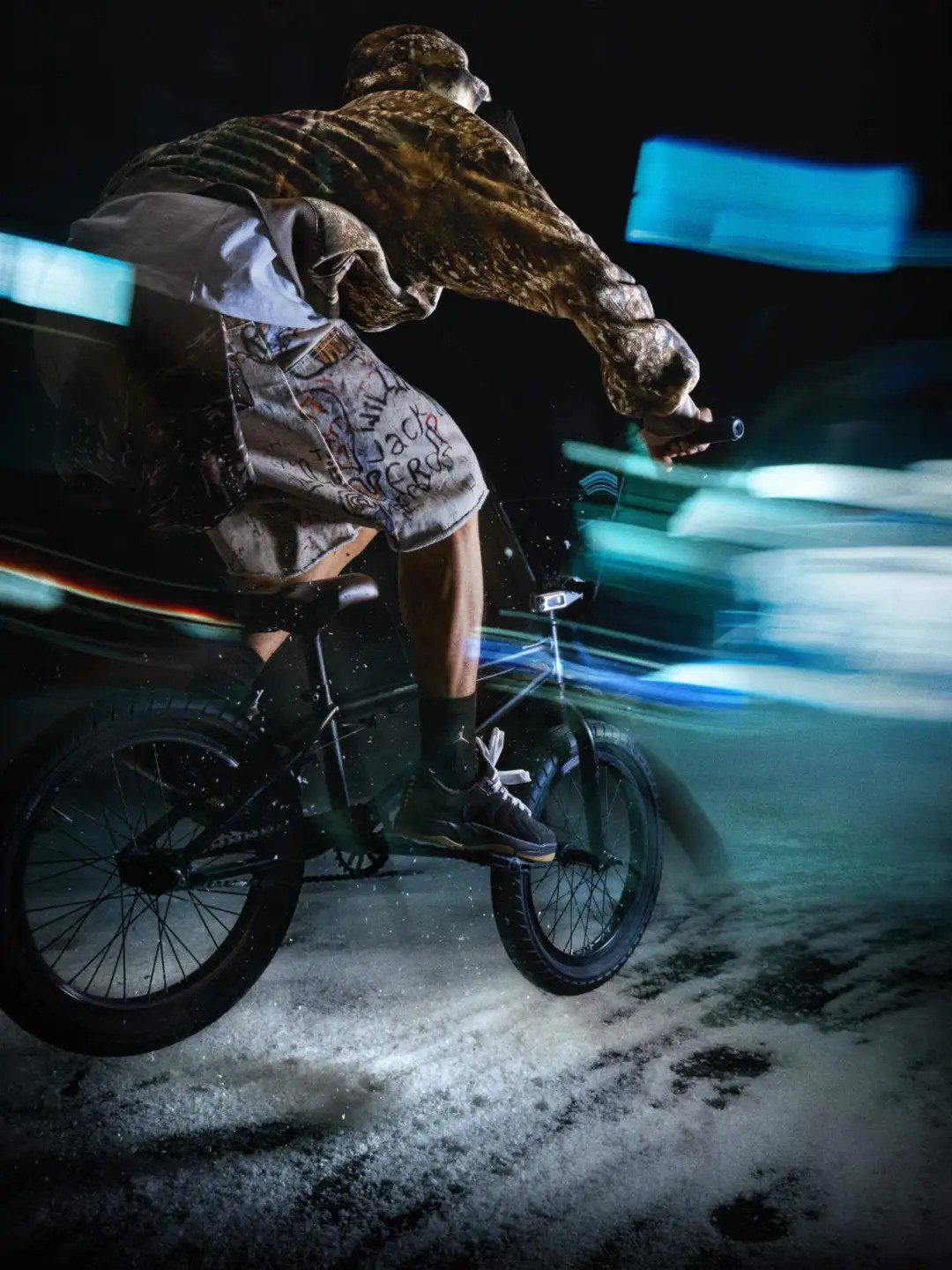 王嘉爾演繹JORDAN BRAND冬季系列｜樹枝迷彩與Trunner OS重塑街頭自由態度 (7)