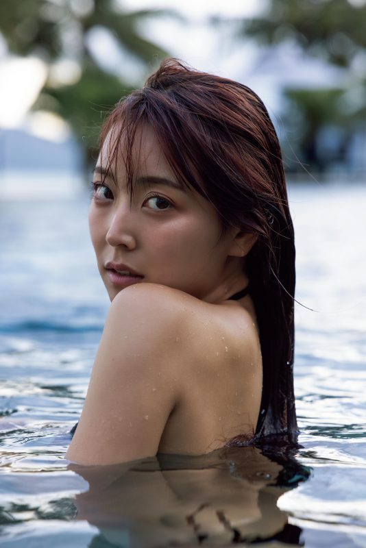 白間美瑠推出全新寫真集《MERCI》｜前NMB48靈魂人物以越南風光重現成熟女性的極致魅力5