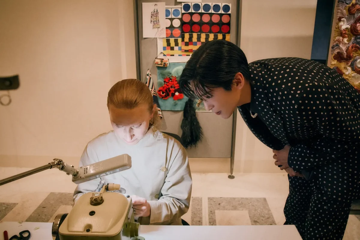 目黒蓮亮相FENDI 2026春夏米蘭大秀｜全新旗艦店開幕日的一日風格紀實3