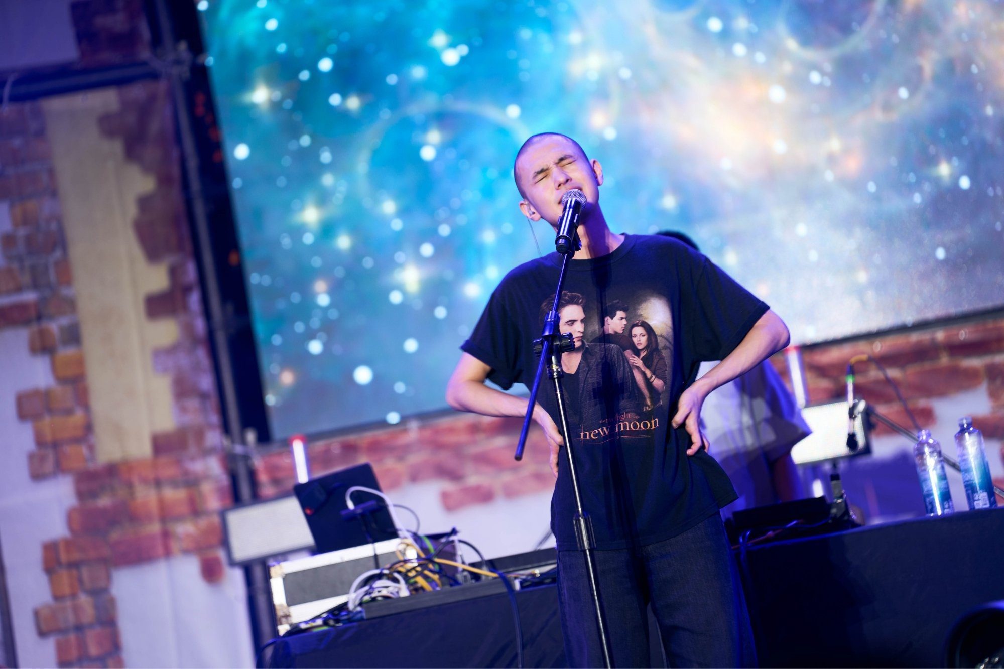 節奏綻放的十月樂章｜2025 秋OUT音樂節 八大舞台、近百組音樂人掀動台北公館的 Chill 狂潮6