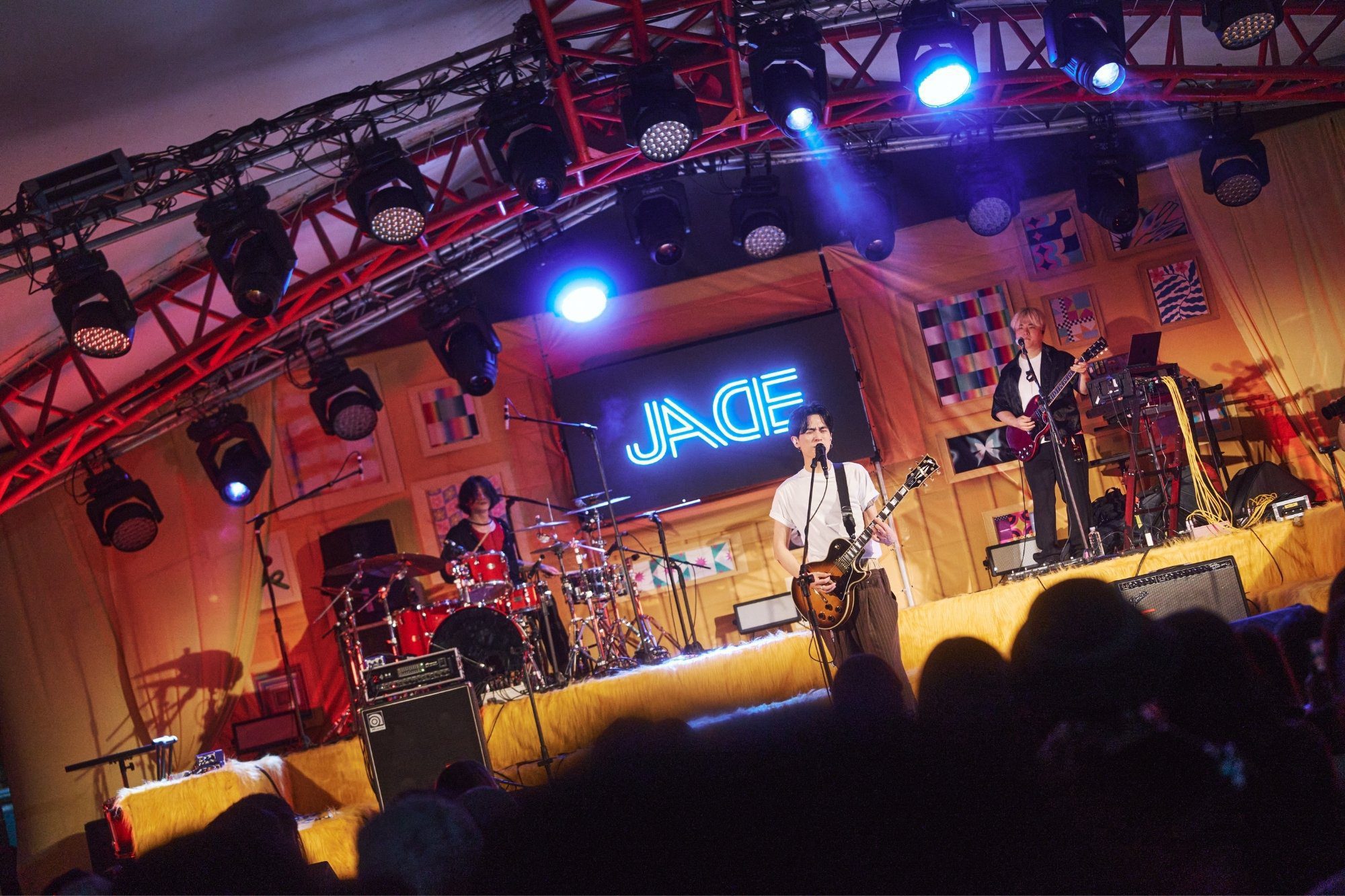 節奏綻放的十月樂章｜2025 秋OUT音樂節 八大舞台、近百組音樂人掀動台北公館的 Chill 狂潮7