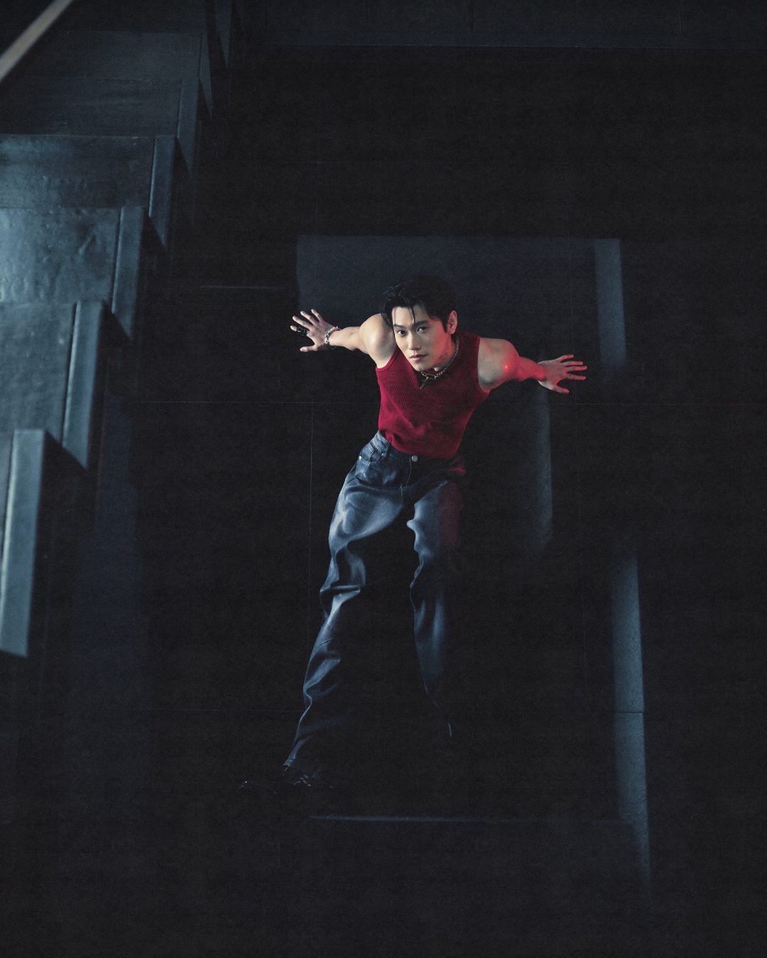 邱宇辰出道 20 週年推出個人首曲〈CINDER KISS〉｜以 Techno Pop 詮釋純欲能量與成長真心