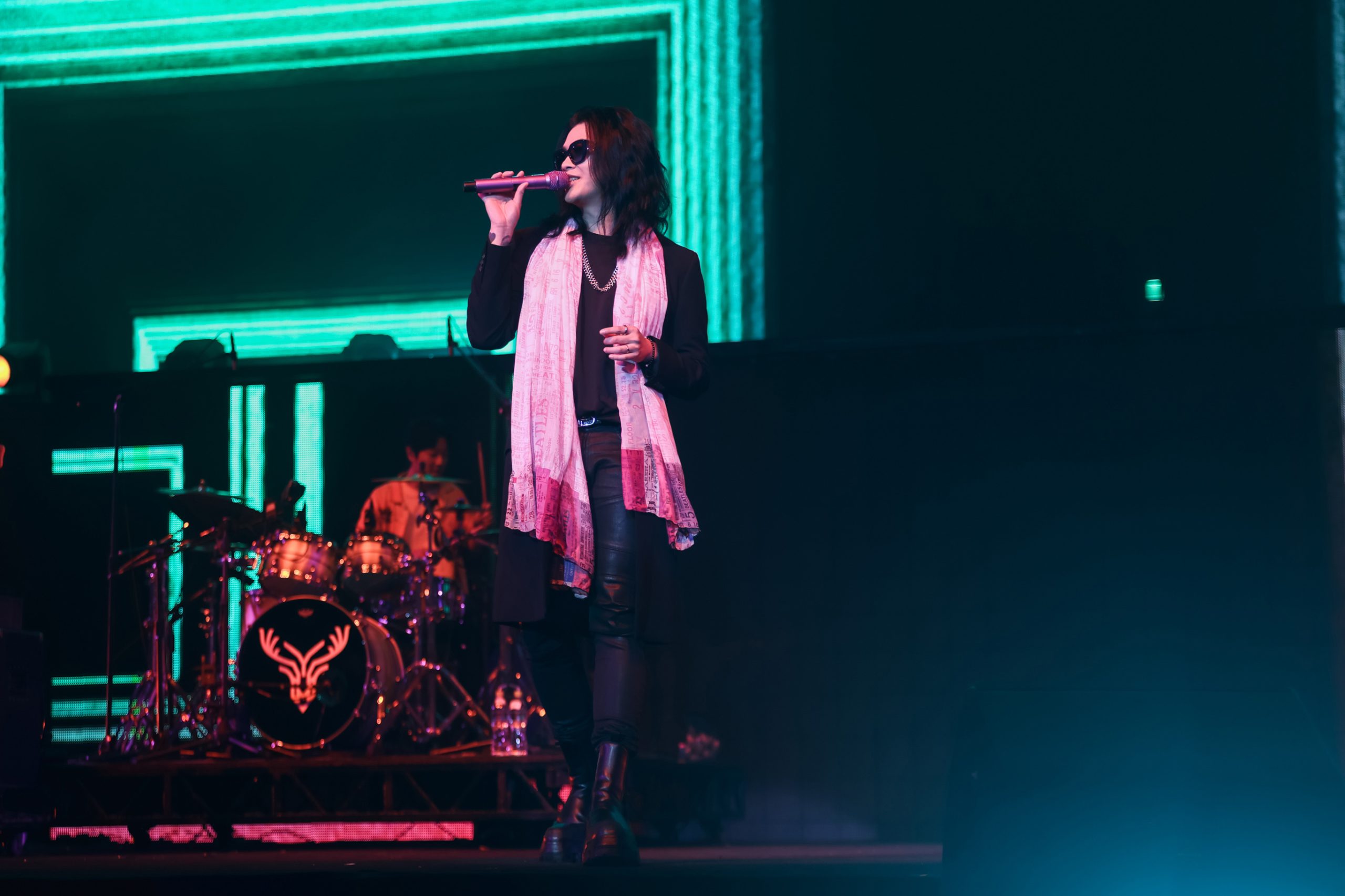 金曲樂團麋先生高雄巨蛋熱力爆棚，〈散散步〉點閱破五十萬　以諾化身最強奶爸奔波演出掀暖潮 (2)