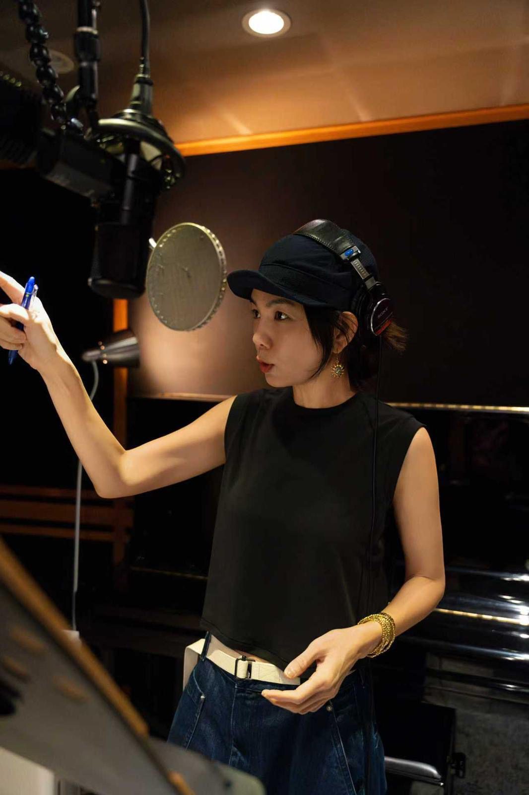 陳嘉樺Ella以主題曲〈It’s Me 一直迷〉宣告回歸　五年後再度創作 為《It’s Me 艾拉主意》巡演揭開自我新章 (1)