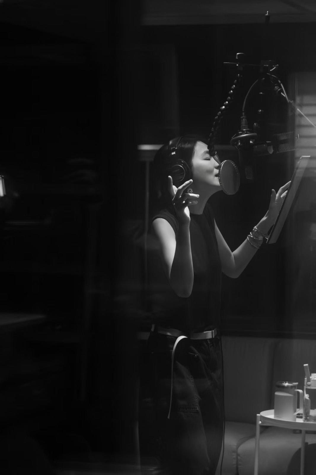 陳嘉樺Ella以主題曲〈It’s Me 一直迷〉宣告回歸　五年後再度創作 為《It’s Me 艾拉主意》巡演揭開自我新章 (4)