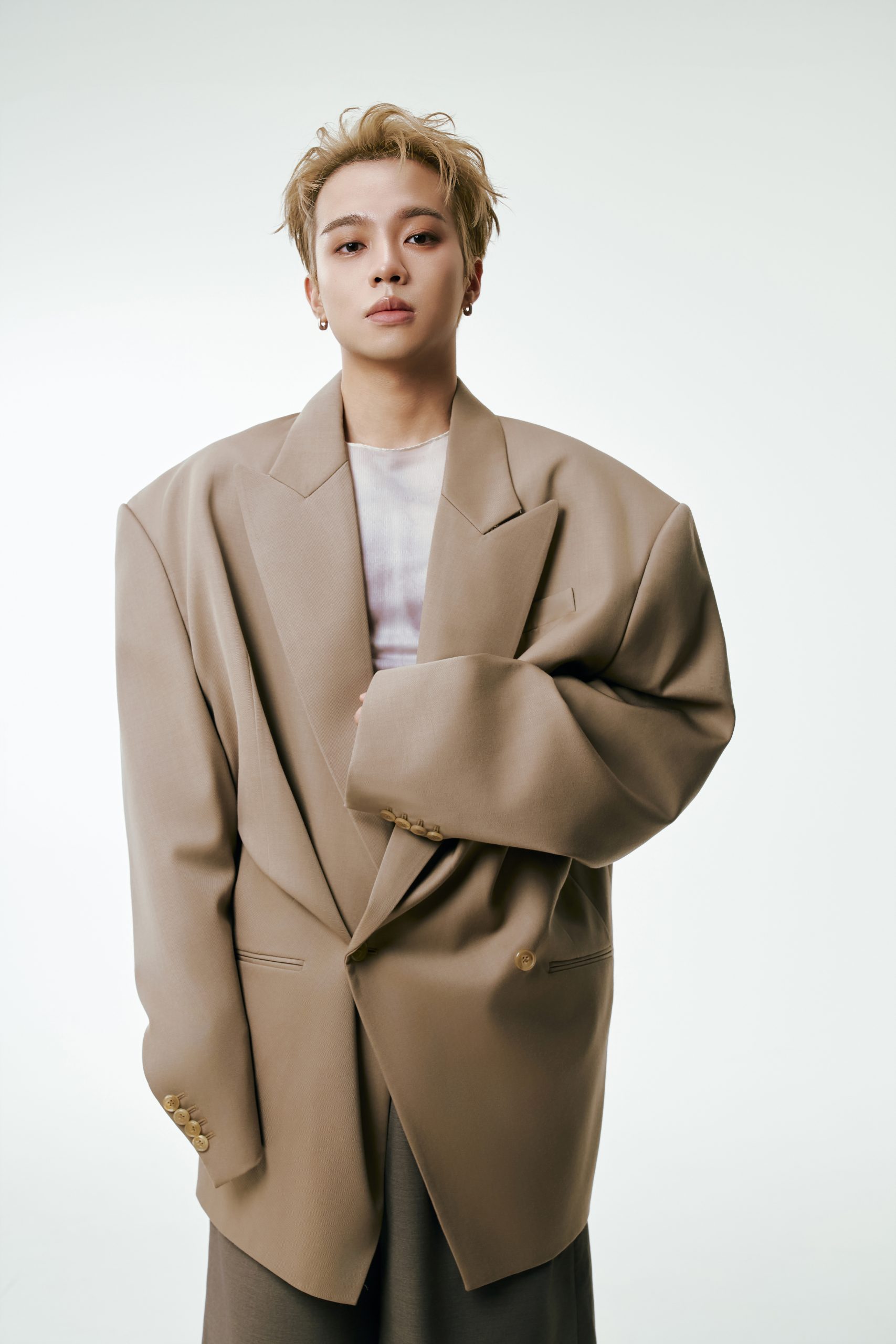 黃號化痛為歌再出擊〈他不懂〉　自導自演MV重現情感邊界　三週年專場演唱會11月16日登場 (2)