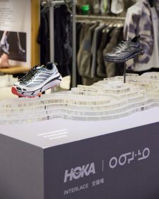 HOKA × oqLiq × WHITEROCK信義A13沉浸展｜Mafate Lifestyle以山林能量構築都會節奏