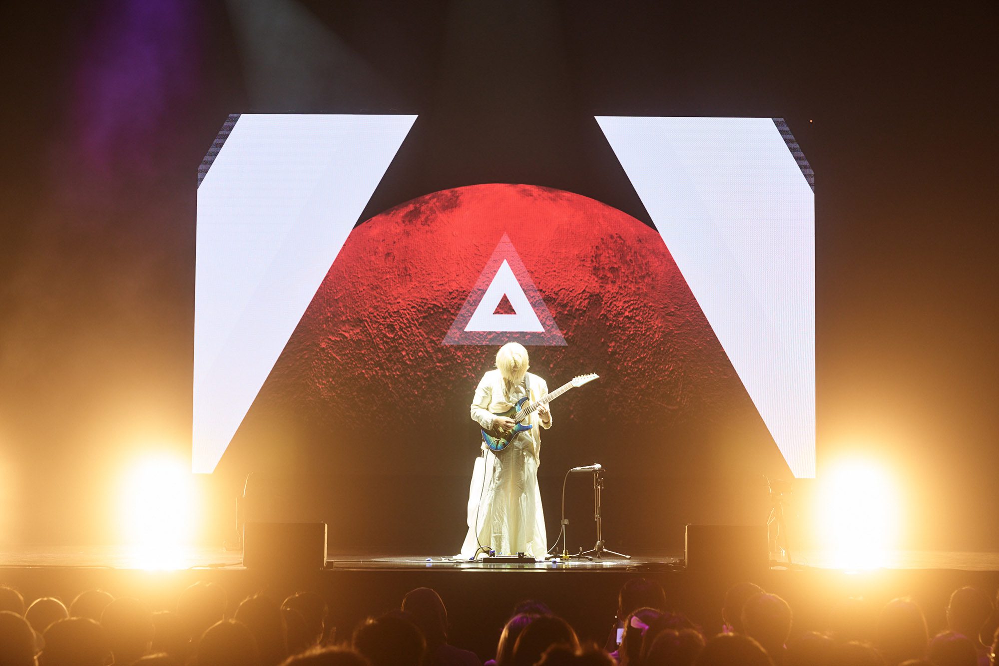 Ichika Nito 首度攻佔 Zepp New Taipei 攜手持修共創難忘之夜2