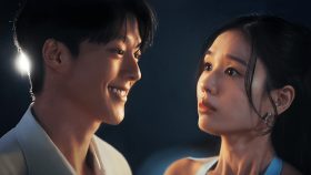 Netflix浪漫喜劇《一吻爆炸》11月12日上線｜安恩真與張基龍假婚緣意外掀起真愛火花
