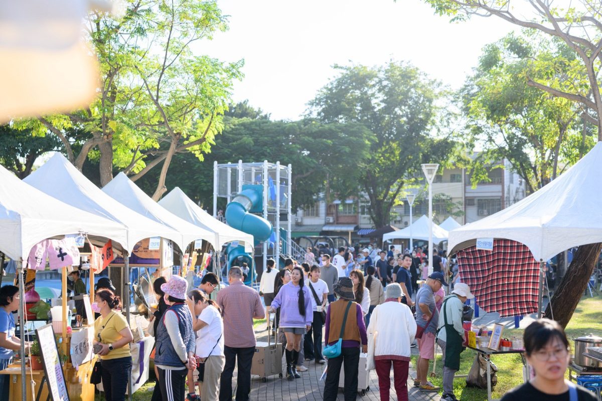 冬季必遊！高雄海線探險趣開跑｜彌陀首登場音樂市集人氣沸騰 4