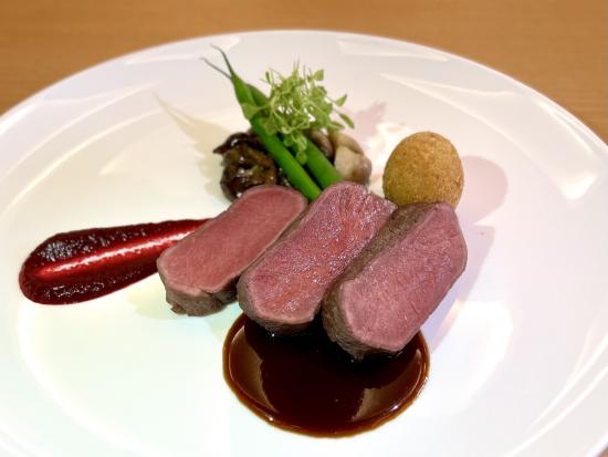 冬季野味饗宴啟動 山梨縣以認證鹿肉引領永續美食風潮 48 冬季野味饗宴啟動 山梨縣以認證鹿肉引領永續美食風潮12