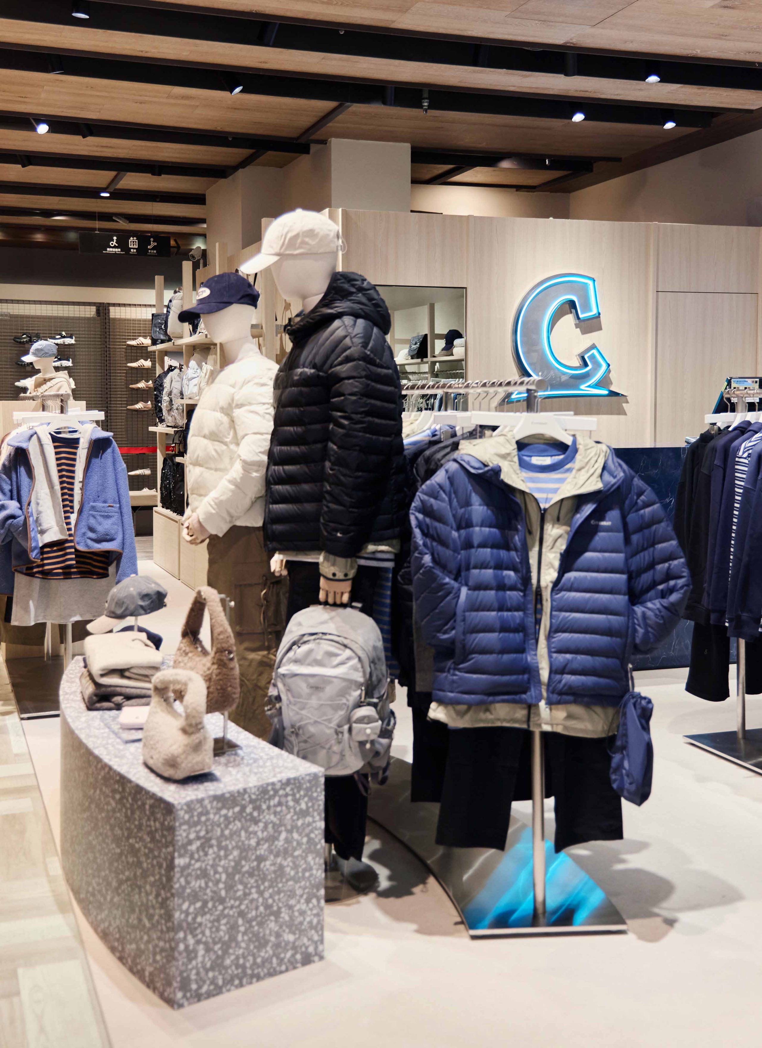 冬日穿搭革命！COVERNAT進駐誠品武昌打造韓系男友風，SOOBIN聯名羽絨外套搶先曝光 (6)