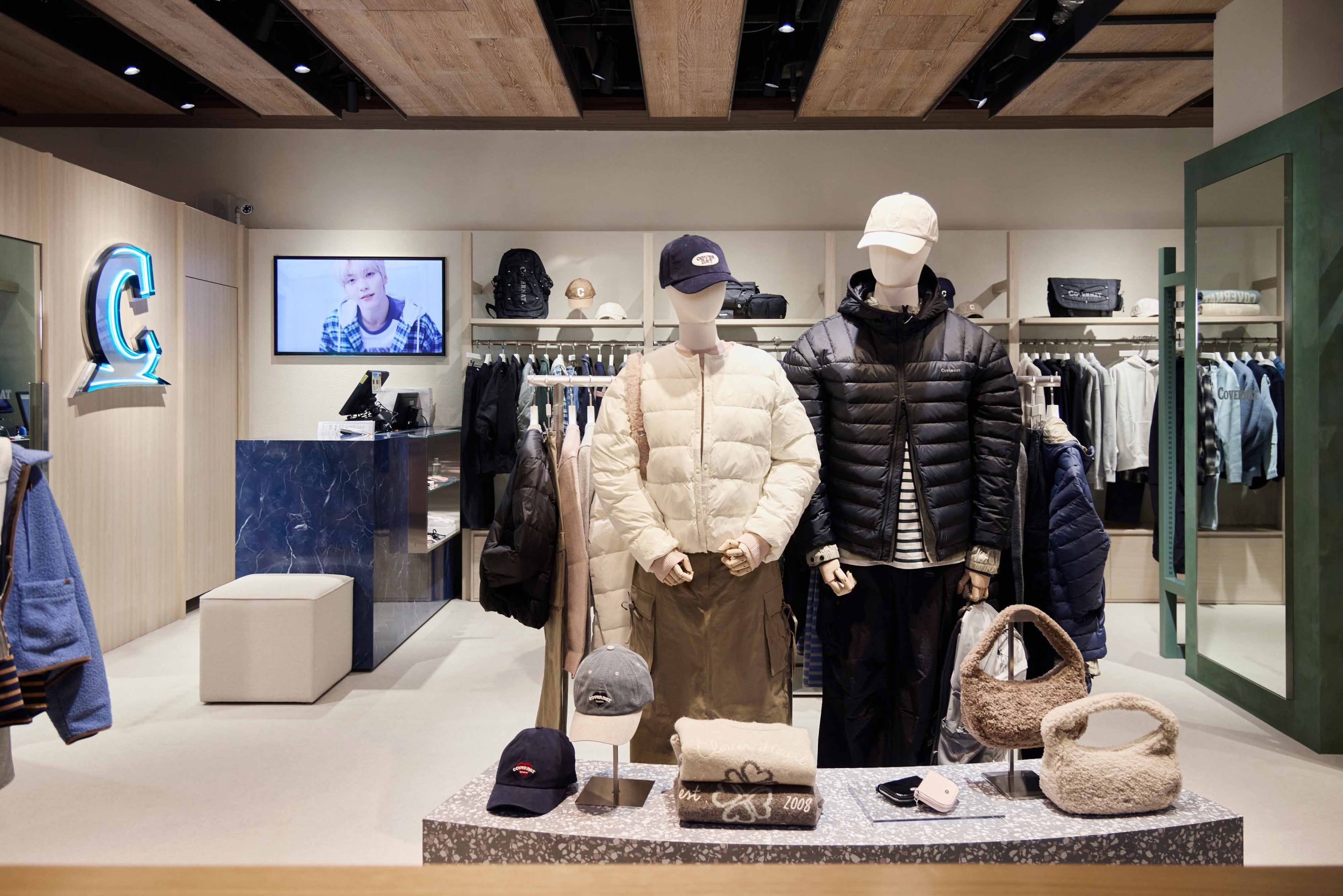 冬日穿搭革命！COVERNAT進駐誠品武昌打造韓系男友風，SOOBIN聯名羽絨外套搶先曝光 (9)