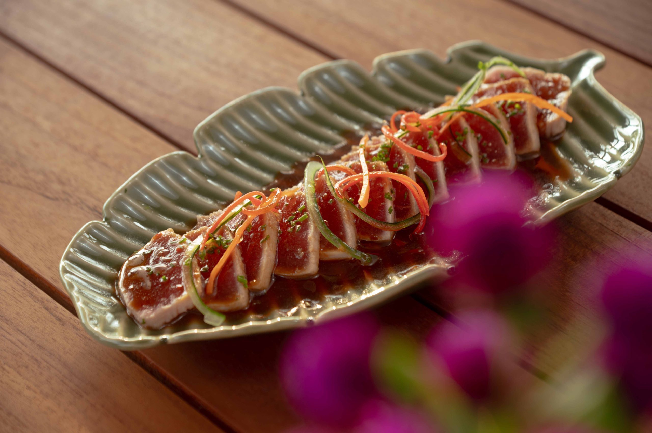 峇里島麗晶酒店節慶饗宴盛大登場｜聖誕海濱晚宴與跨年煙火慶典匠心呈現 (1)
