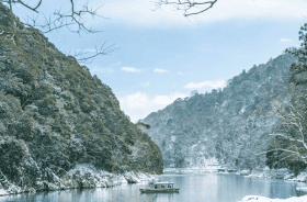 嵐山冬日沉靜之旅：虹夕諾雅京都推出初日船遊與華道冥想體驗