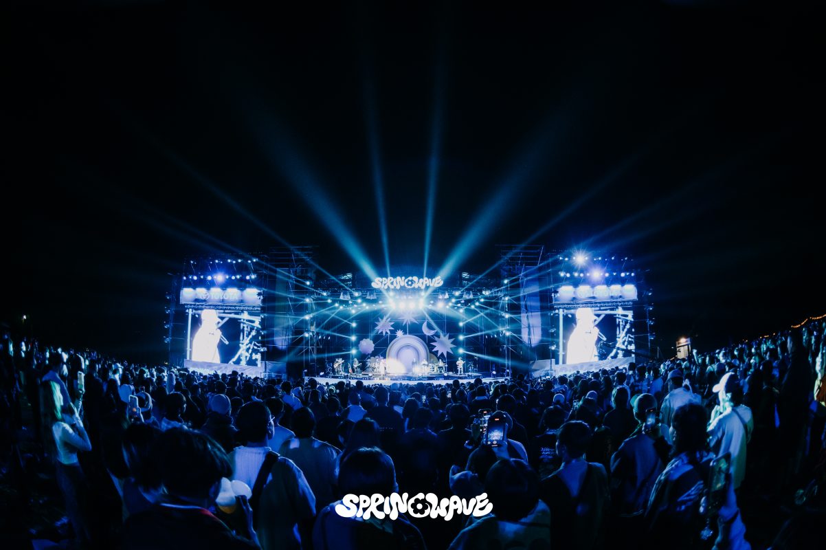 春浪20週年山谷音浪再燃 張震嶽壓軸高唱〈自由〉萬人齊聲 六國音樂人共譜永續之聲12