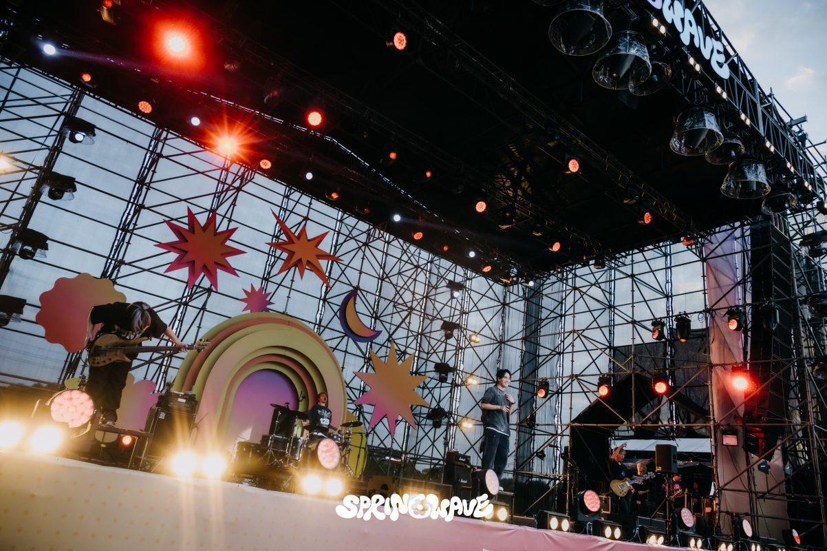 春浪20週年山谷音浪再燃 張震嶽壓軸高唱〈自由〉萬人齊聲 六國音樂人共譜永續之聲5