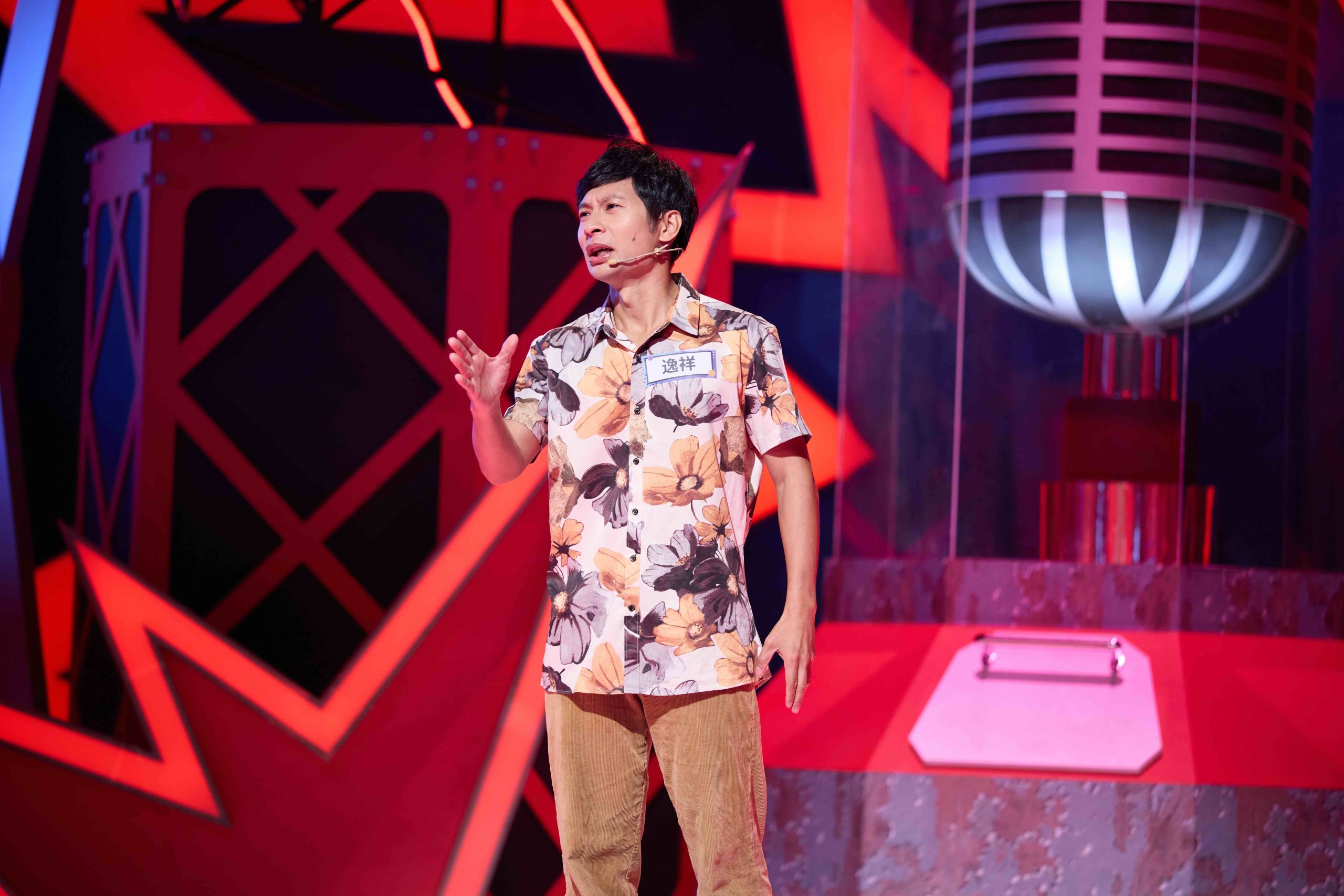 楊麗音《Talk Talk秀台語2》驚慌登場引爆笑聲　許效舜突襲吐槽成全場焦點 (6)