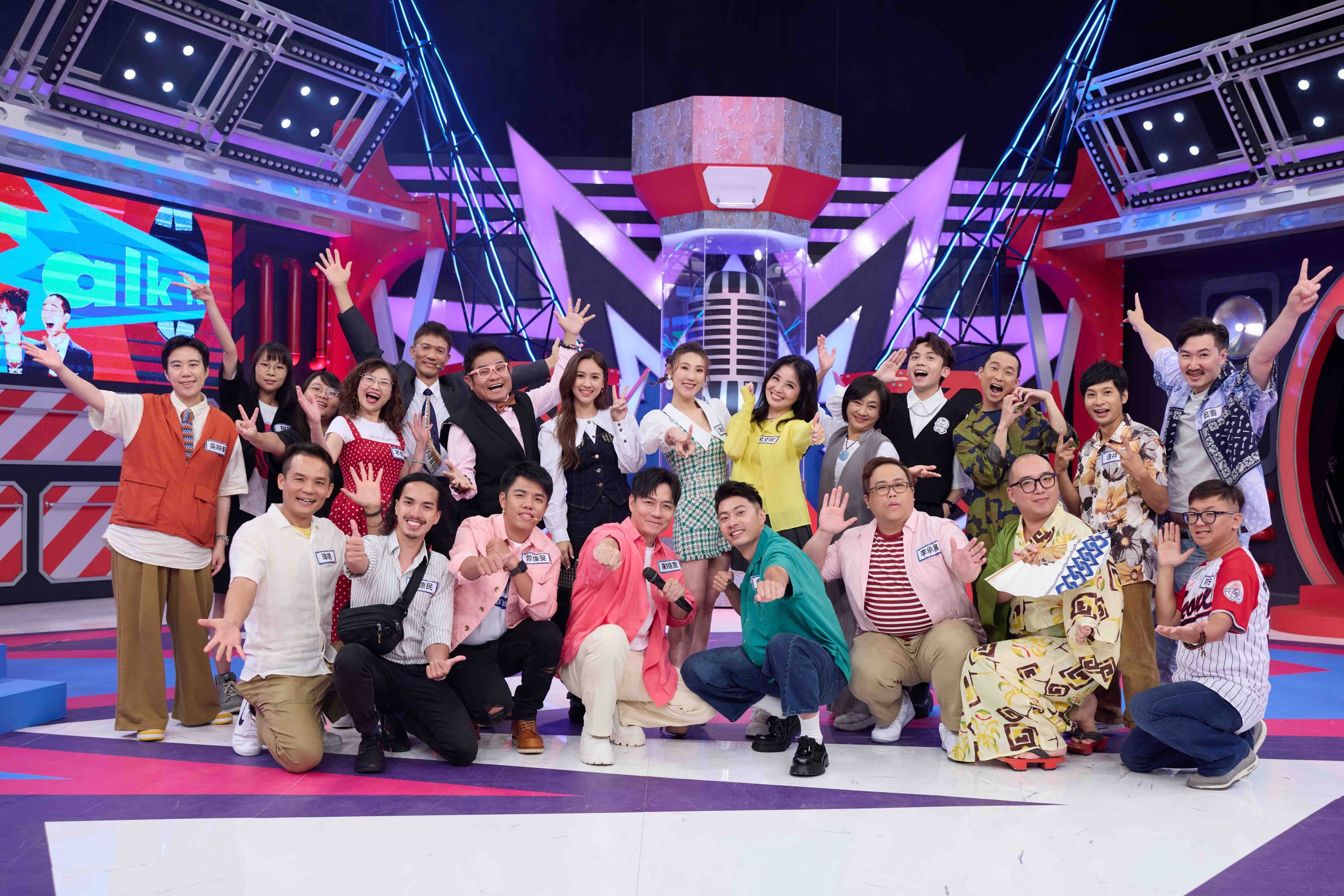 楊麗音《Talk Talk秀台語2》驚慌登場引爆笑聲　許效舜突襲吐槽成全場焦點 (7)