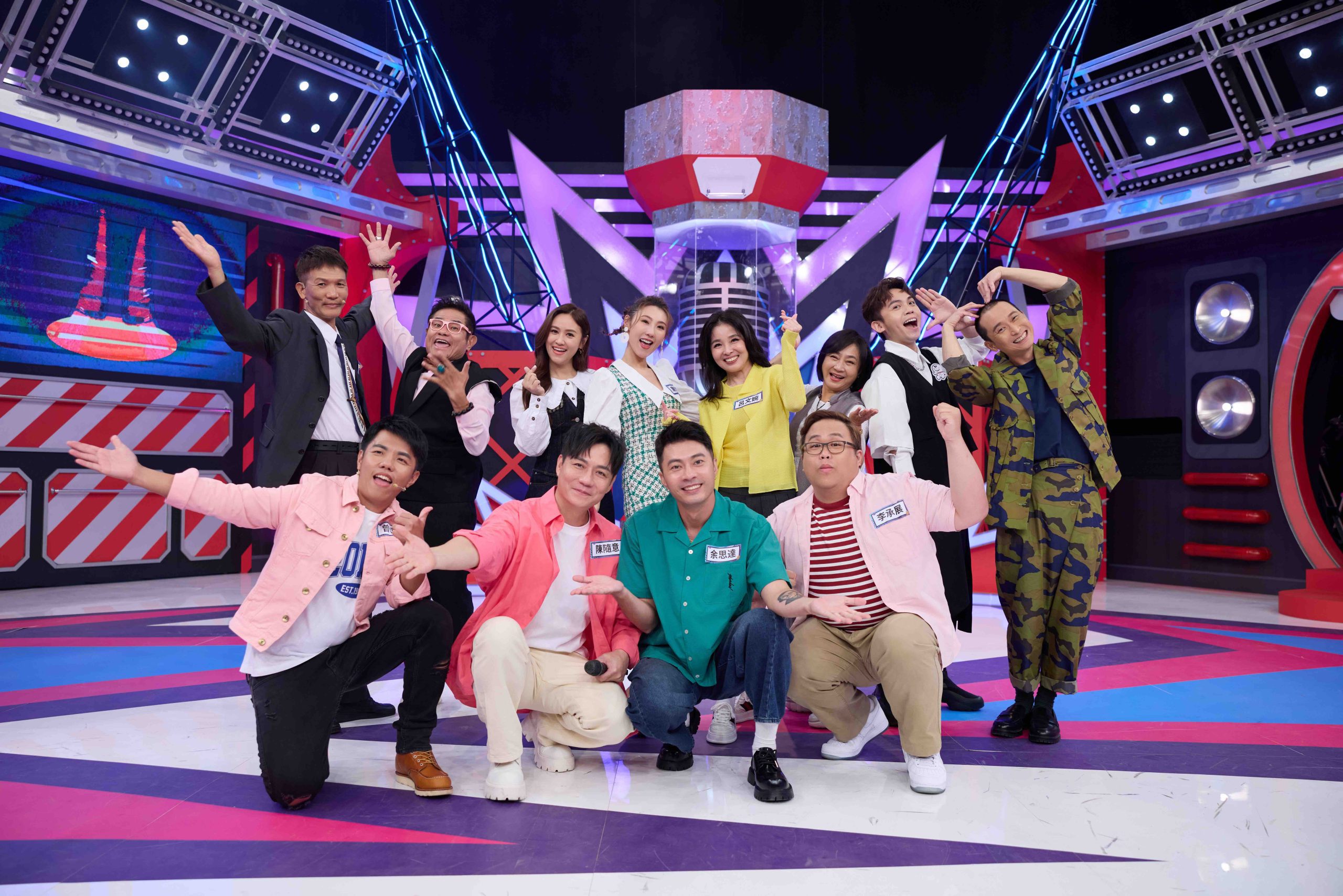 楊麗音《Talk Talk秀台語2》驚慌登場引爆笑聲 許效舜突襲吐槽成全場焦點 8 scaled