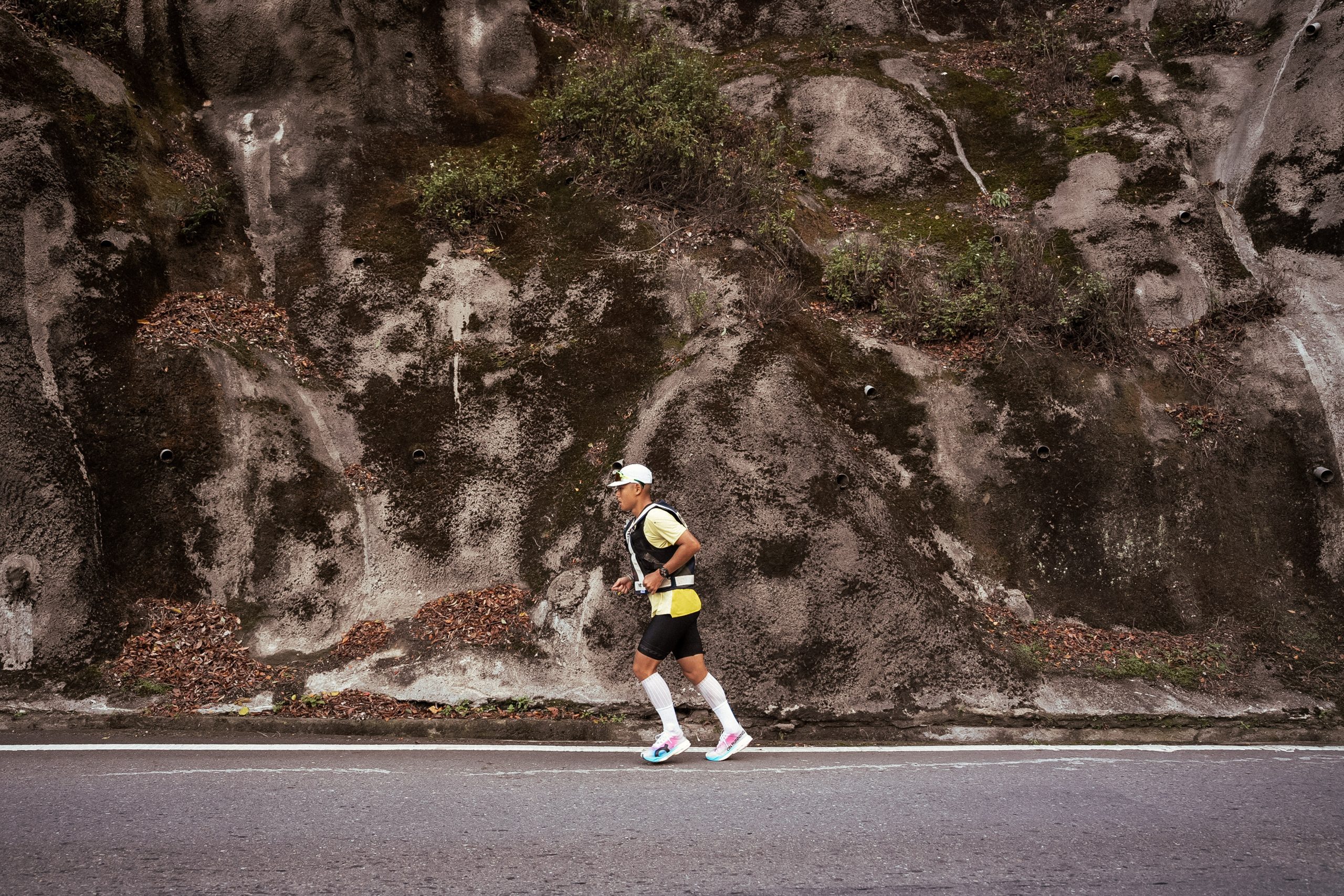 極限意志寫下傳奇：「草屯囝仔」阿倉 16 小時完走 Formosa Xtreme Triathlon 成為演藝圈首例 (4)