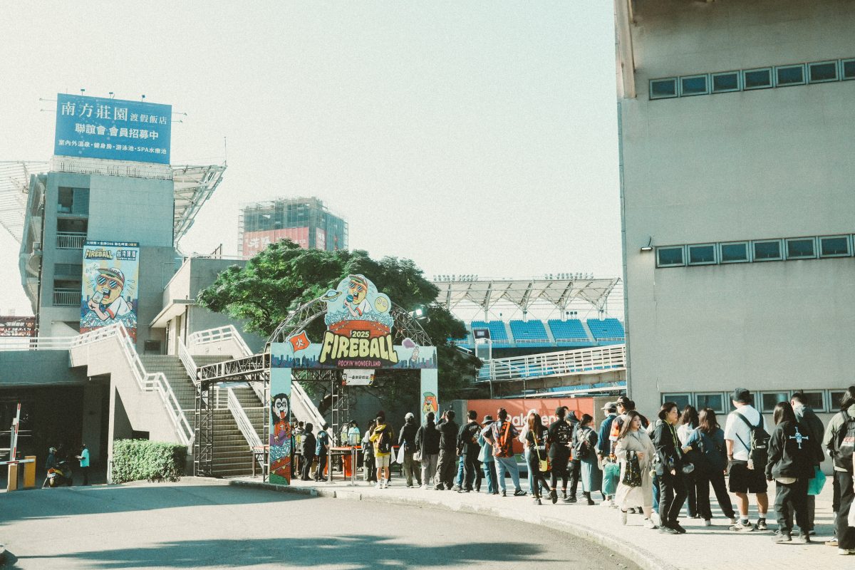 炙熱火球祭 2025 震撼桃園：ELLEGARDEN 回歸領航三萬五千人搖滾熱潮13