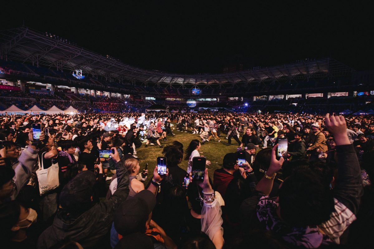 炙熱火球祭 2025 震撼桃園：ELLEGARDEN 回歸領航三萬五千人搖滾熱潮18
