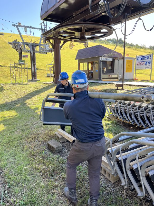 雪季序章點亮勝山高原 SkiJam勝山滑雪場啟動冬季整備計畫迎接2025年12月20日盛大開場 27 雪季序章點亮勝山高原 Skijam Katsuyama啟動冬季整備計畫迎接2025年12月20日盛大開場3