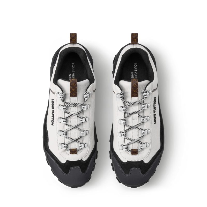 革新質感構築動態美學 Louis Vuitton 推出全新 LV Rush Explorer 女鞋系列亮相時尚舞台 21 革新質感構築動態美學 Louis Vuitton 推出全新 LV Rush Explorer 女鞋系列亮相時尚舞台4