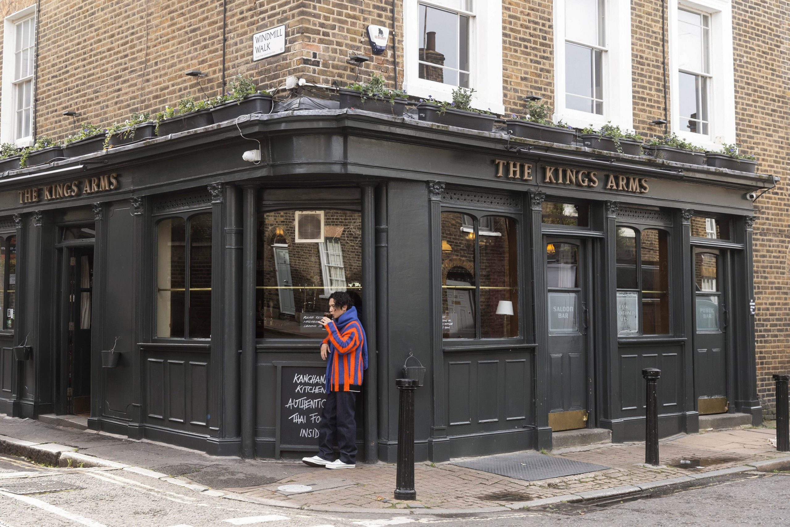 告五人倫敦開唱MV首度曝光　浪漫冷熱交織演繹跨國愛戀 (6)