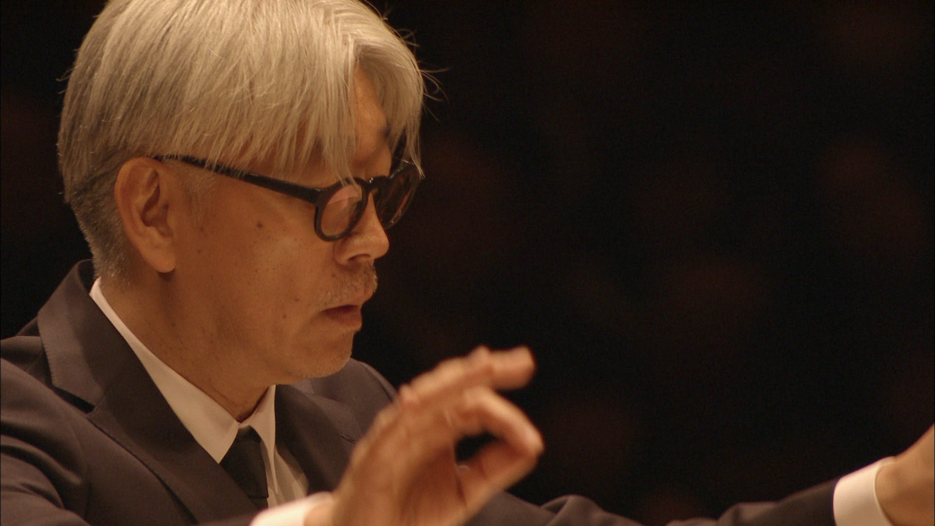 坂本龍一《Playing the Orchestra 2014》十週年重現｜東京愛樂經典之夜大銀幕再生 5