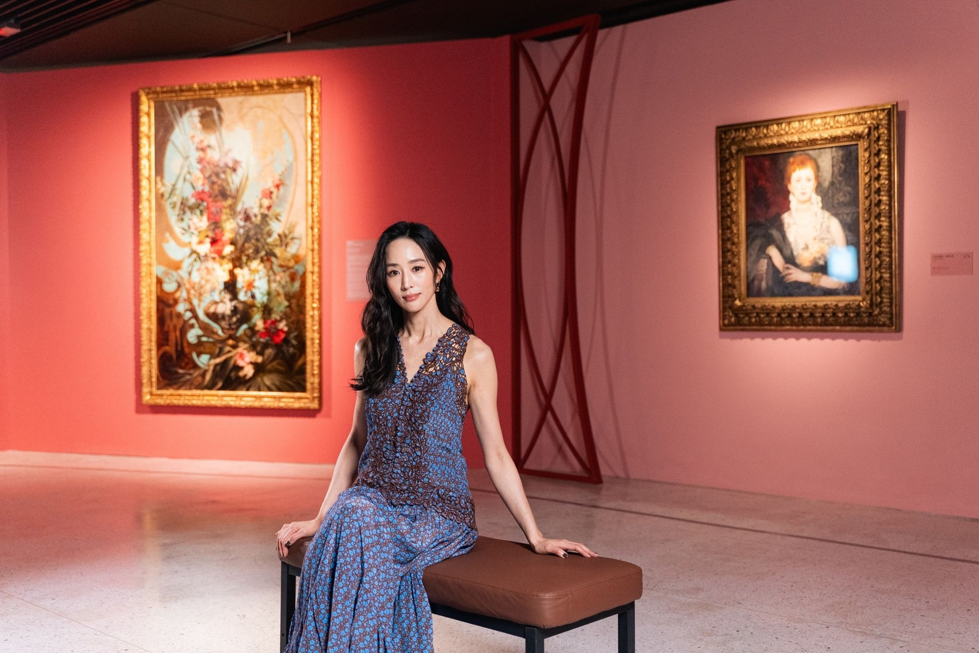 張鈞甯化身暖聲導覽女神｜維也納美景宮百年花卉名作台北綻放1