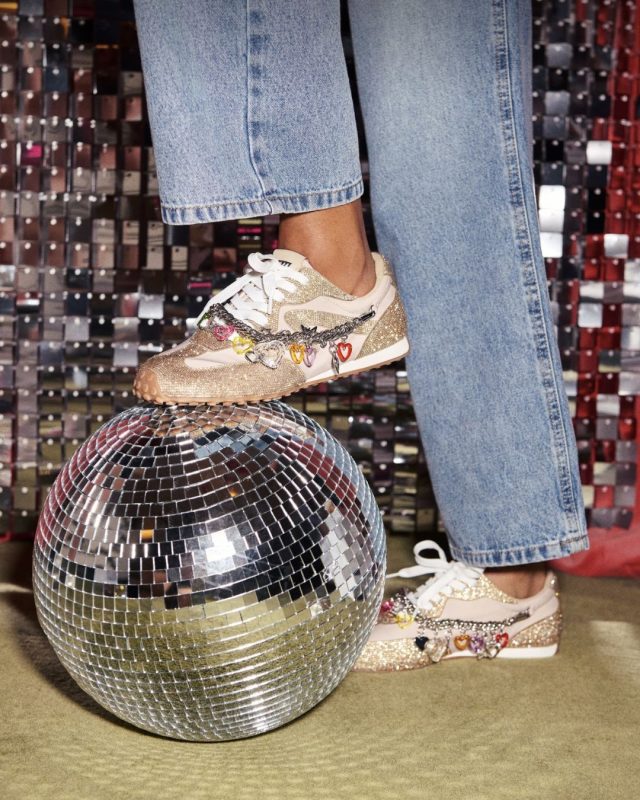 歲末光景中的STEVE MADDEN Holiday Haul企劃｜限定禮盒與派對鞋款打造十二月時尚盛宴3
