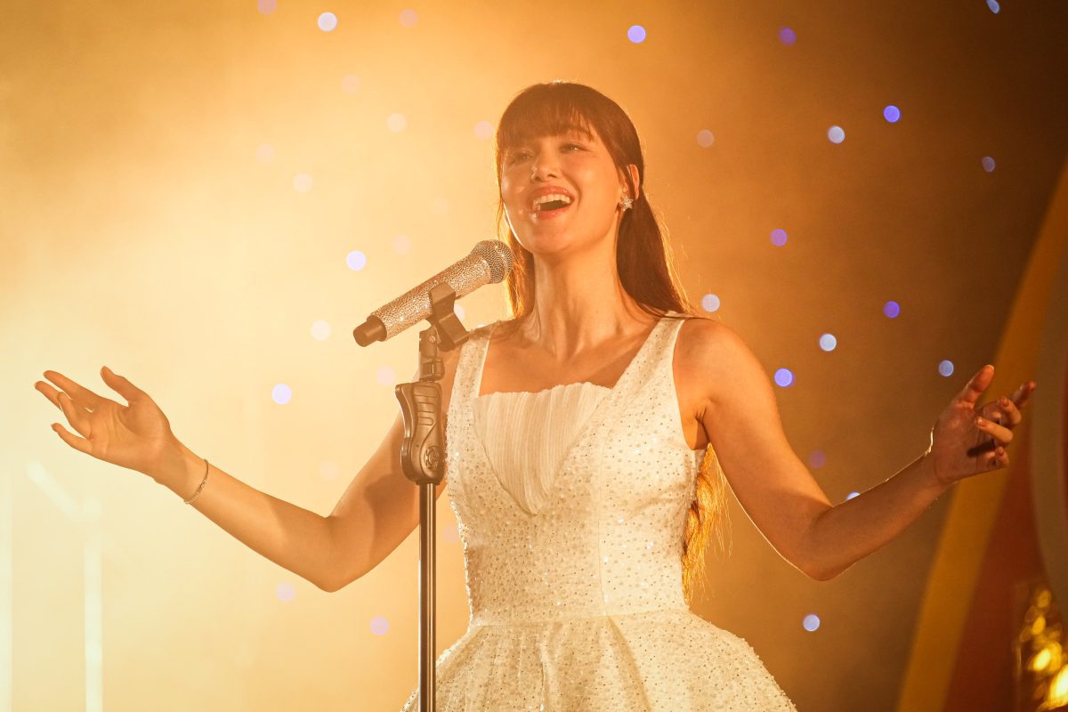 泰式娛樂圈翻轉喜劇《泰殺歌后戰》，混血女神Jackie真實增肥10公斤飾演過氣天后 2