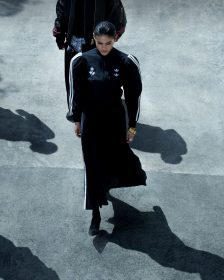 濃烈輪廓與文化力量交織｜adidas Originals × Willy Chavarria 2026春夏時尚革新