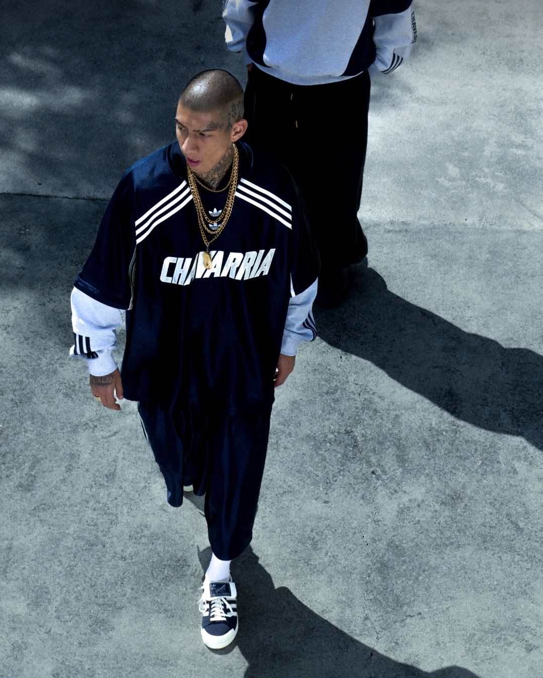 濃烈輪廓與文化力量交織｜adidas Originals × Willy Chavarria 2026春夏時尚革新7