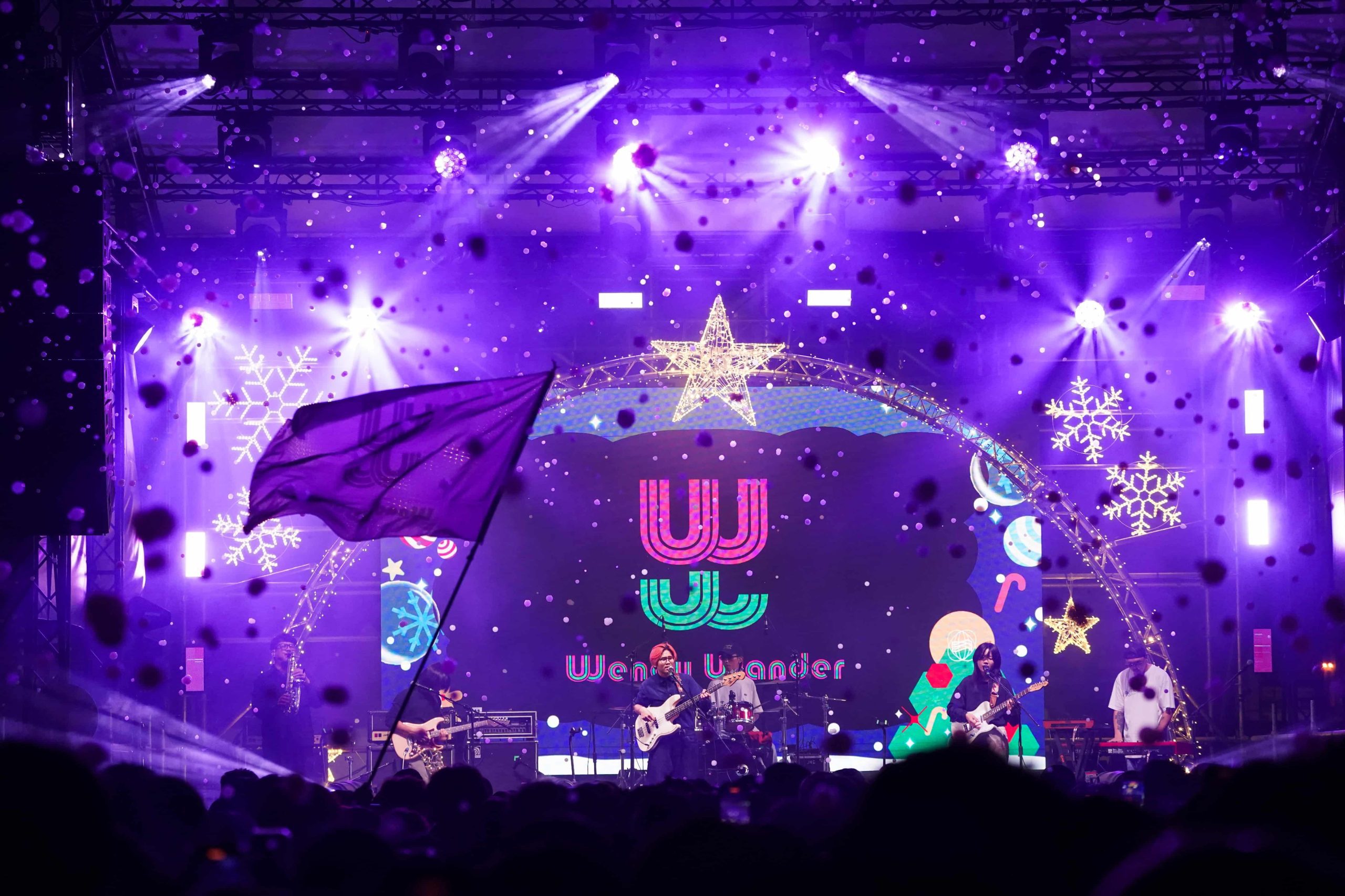 理想混蛋、芒果醬、P!SCO接力開唱　高雄《高流聖誕趴》吸引15萬人潮嗨翻港灣 (5)