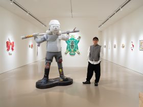 百件潮T重生為浮雕島嶼冒險！劉正堃《思緒漫遊》揭開MASKBOY全新宇宙