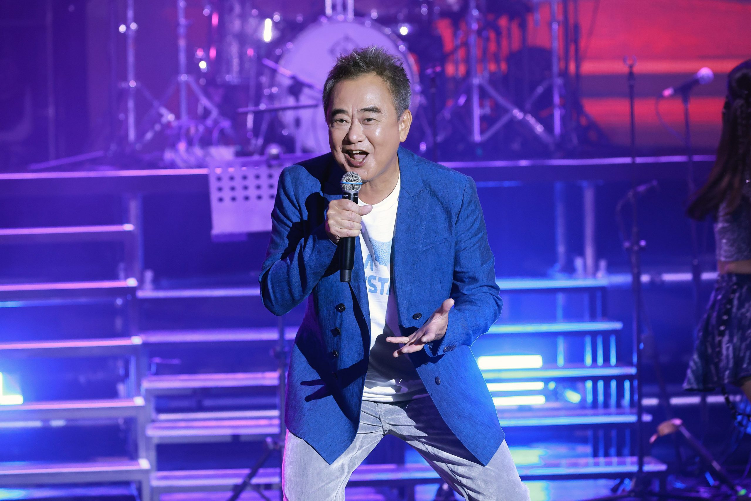 陳昇《我不是搖滾歌手》跨年彩排現場直擊｜鳳凰城新作曝光溫柔舞台設計登場 (1)