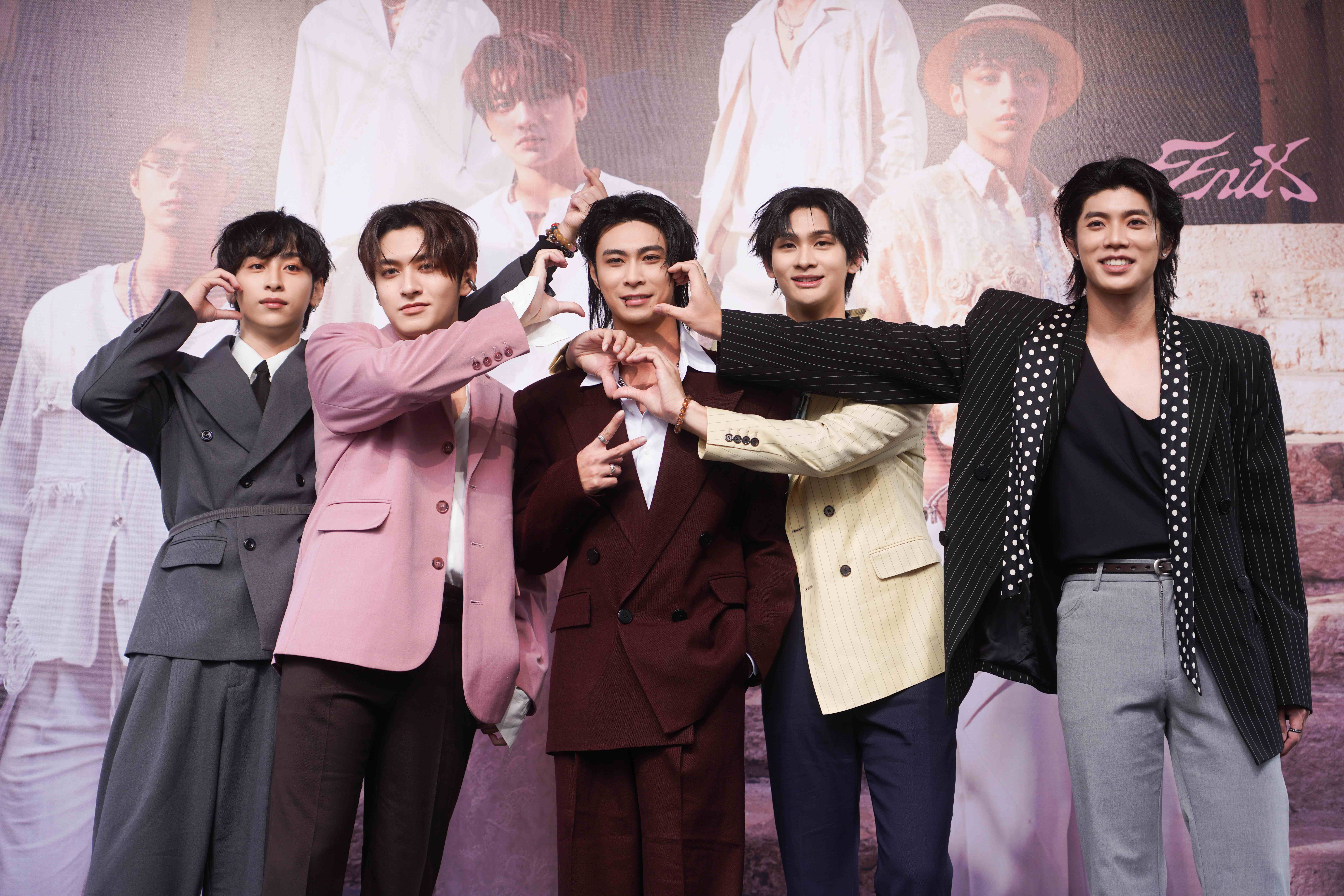 FEniX台北簽唱會破千人朝聖：入伍前重磅釋出全創作專輯《參》寵粉無極限2