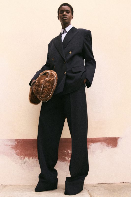 Stella McCartney 2026春季系列全新詮釋野性優雅｜環保時尚注入當代女性力量22