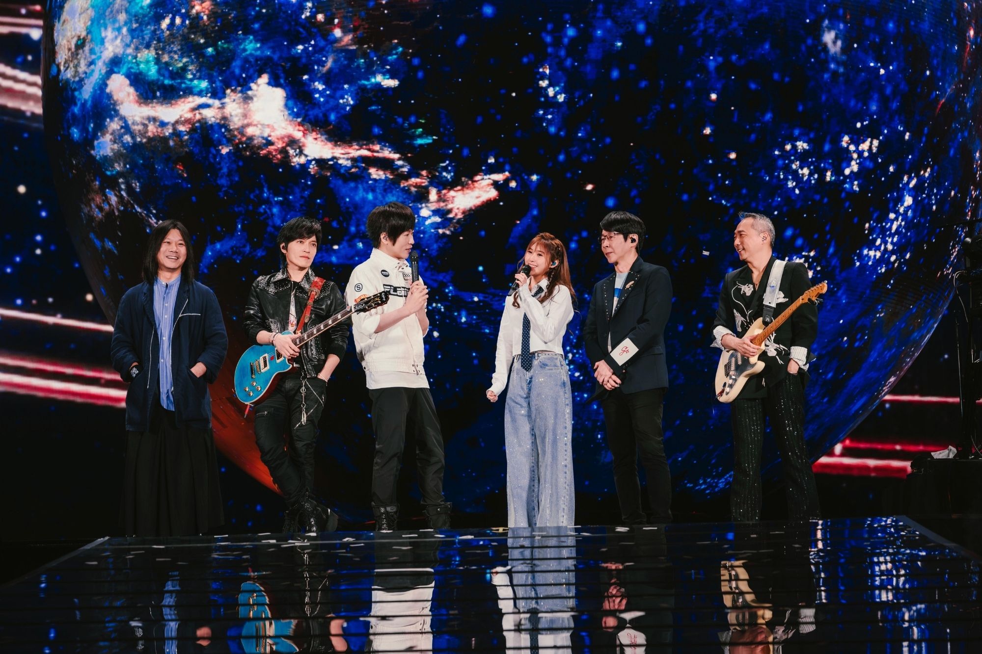 五月天55251回到那一天迎向2026｜25週年巡迴首場見證父女合唱與新年約定的溫柔時刻1