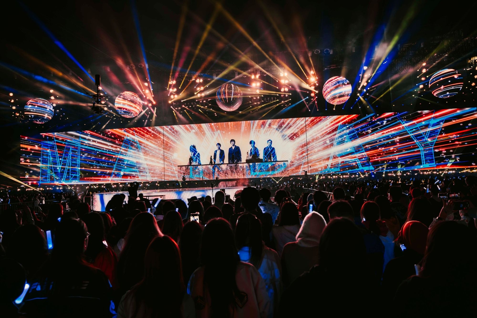 五月天55251回到那一天迎向2026｜25週年巡迴首場見證父女合唱與新年約定的溫柔時刻4