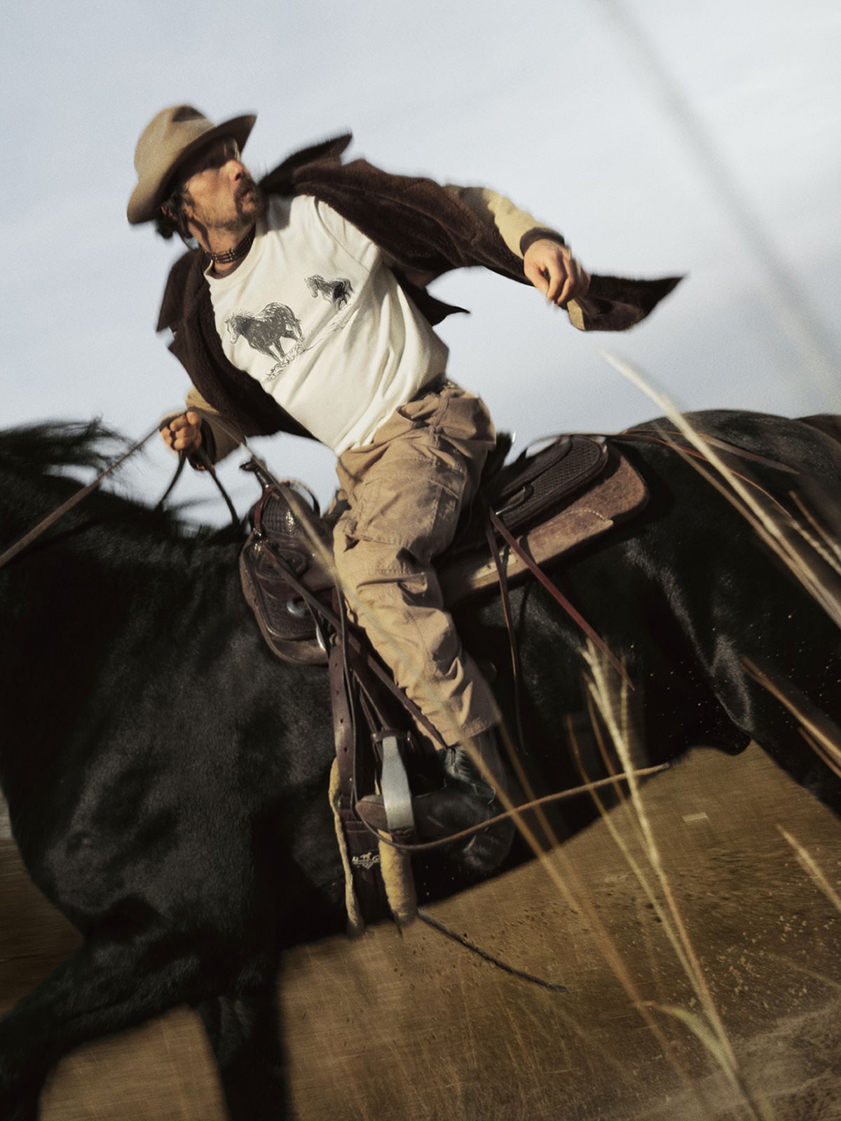 奔馳藝術跨年界限：Canada Goose與Matt McCormick聯名詮釋火馬年能量膠囊系列 (1)