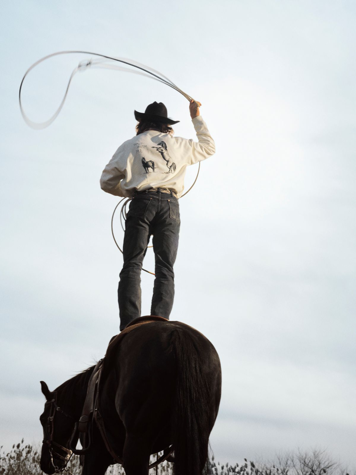 奔馳藝術跨年界限：Canada Goose與Matt McCormick聯名詮釋火馬年能量膠囊系列 (4)