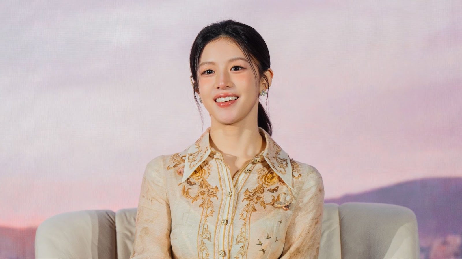 金宣虎與高允貞雅加達合體，Netflix《愛情怎麼翻譯？》粉絲活動盛況空前 (1)