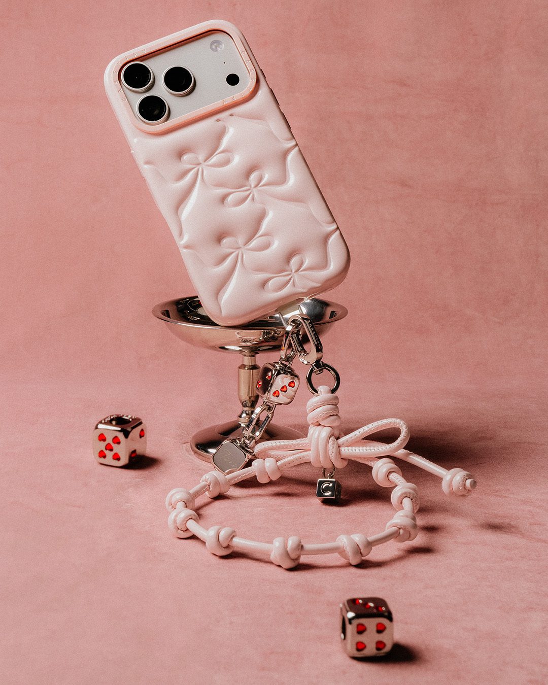 CASETiFY情人節限量系列登場：閨蜜同款配件釋放雙倍甜蜜魅力 (4)