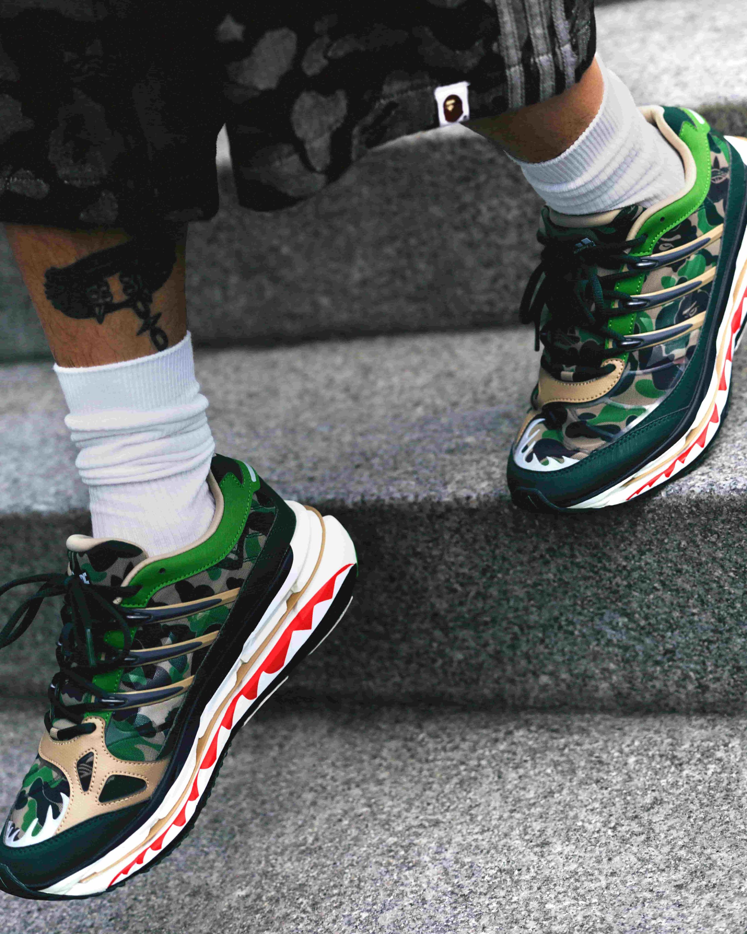 Adidas 攜手 BAPE 打造世界盃足球潮流新標誌，經典鞋款同步登場 (4)